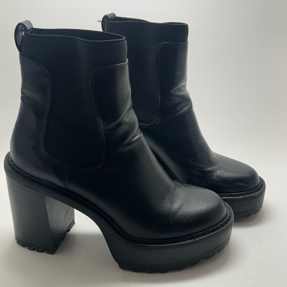 Madden Girl Craze Platform Boot